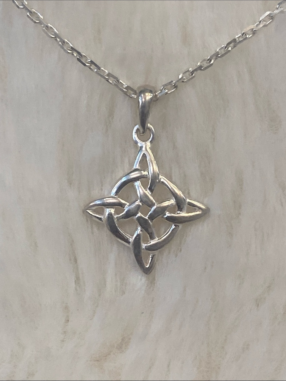 Solvar Celtic Pendant